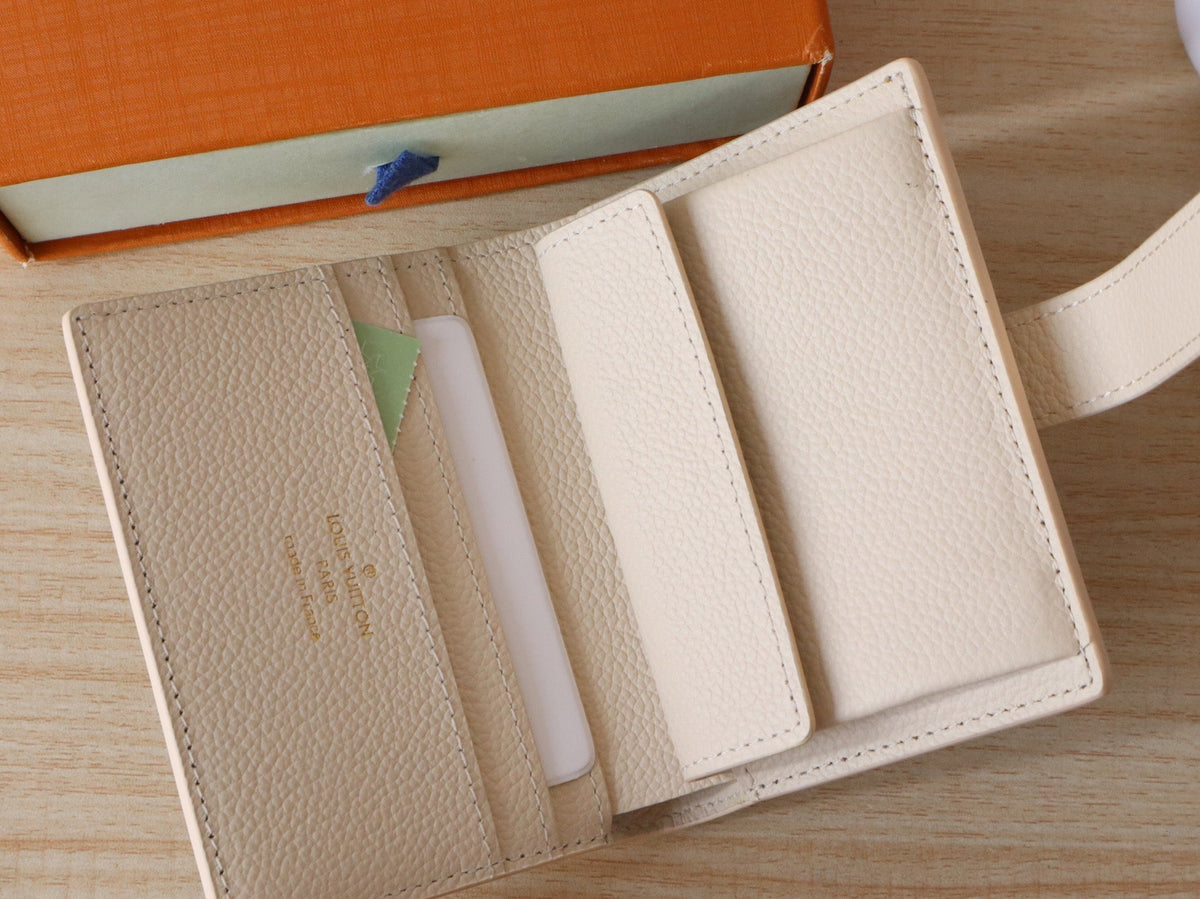 LV Portfoille Locky Wallet Cream in Cowhide 287573