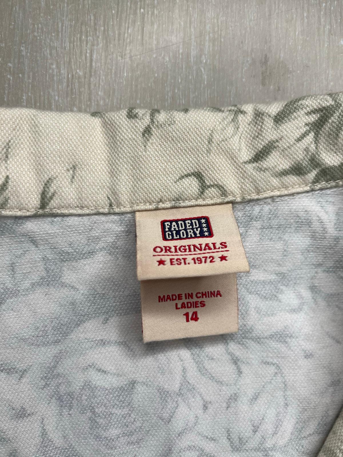 Vintage Y2K Faded Glory Sage and Cream Floral Retro Shabby Chic Jacket