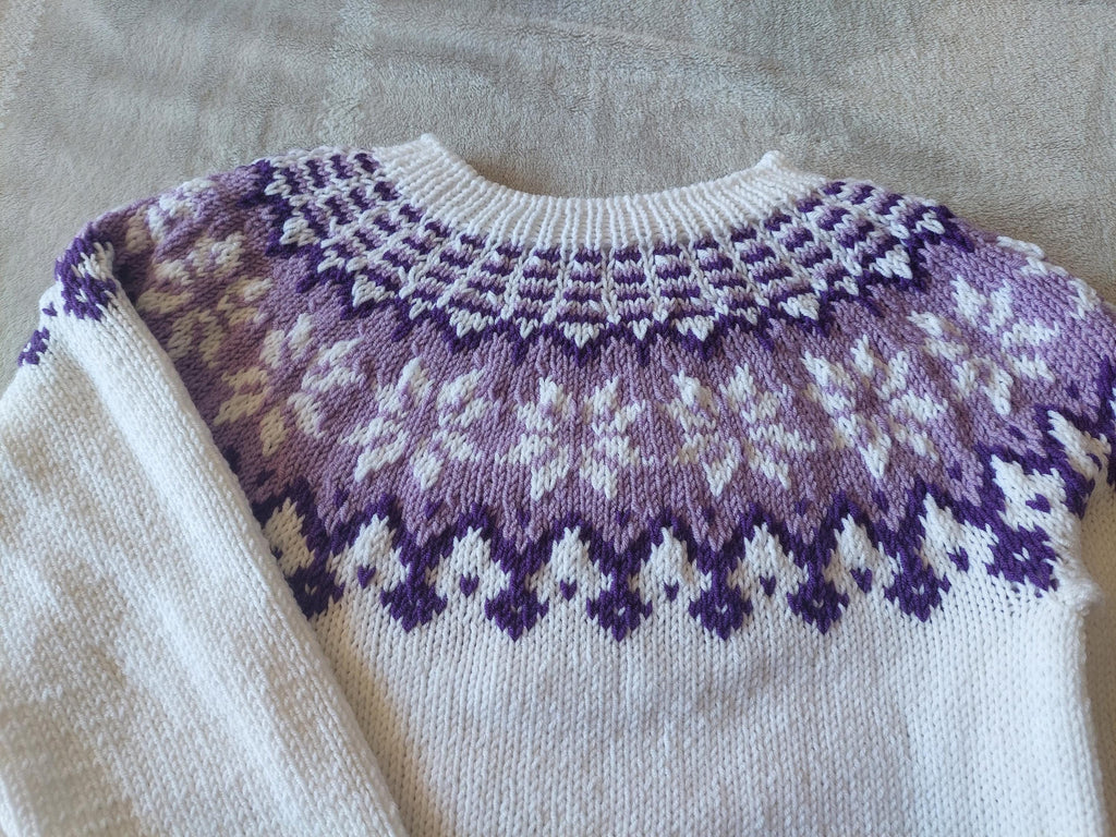 Hand-knitted wool Icelandic sweater Unisex wool sweater Hand-made soft and fuzzy christmas sweater Nordic knit pullover