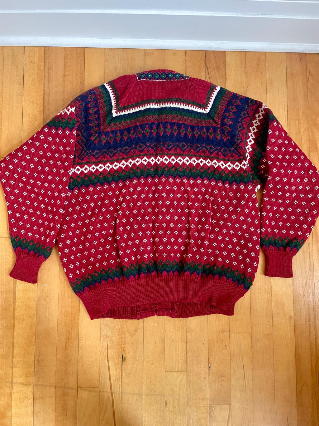 1980s Nordstrikk Wool Norwegian Cardigan. L