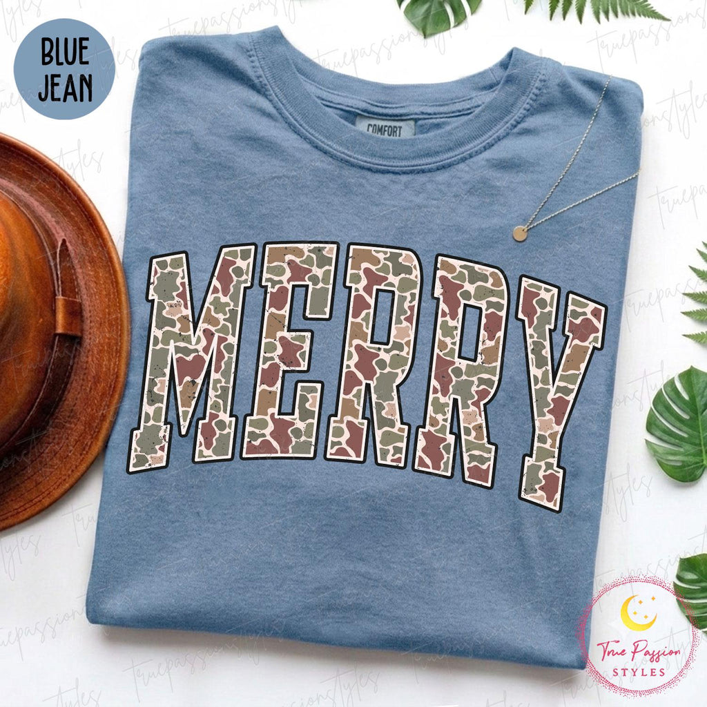 Camo Merry Christmas Sweatshirt, Holiday Xmas Gift, Retro Merry Shirt, Festive Holiday Sweater, Womens Christmas Vibes Outfit S074346