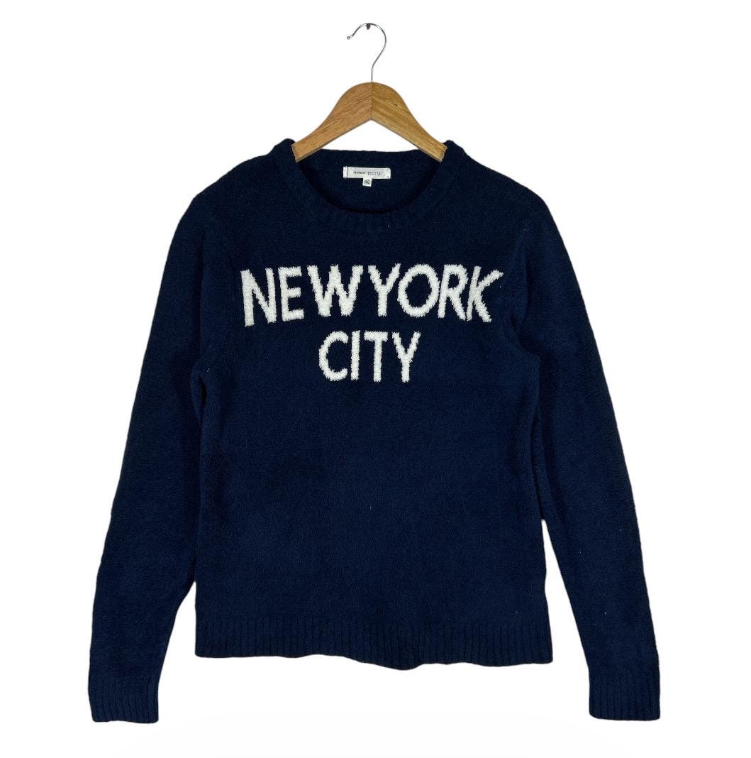 ABAHOUSE Navy NYC Boucle Knit Sweater: Fluffy Chenille Pullover (Size M)