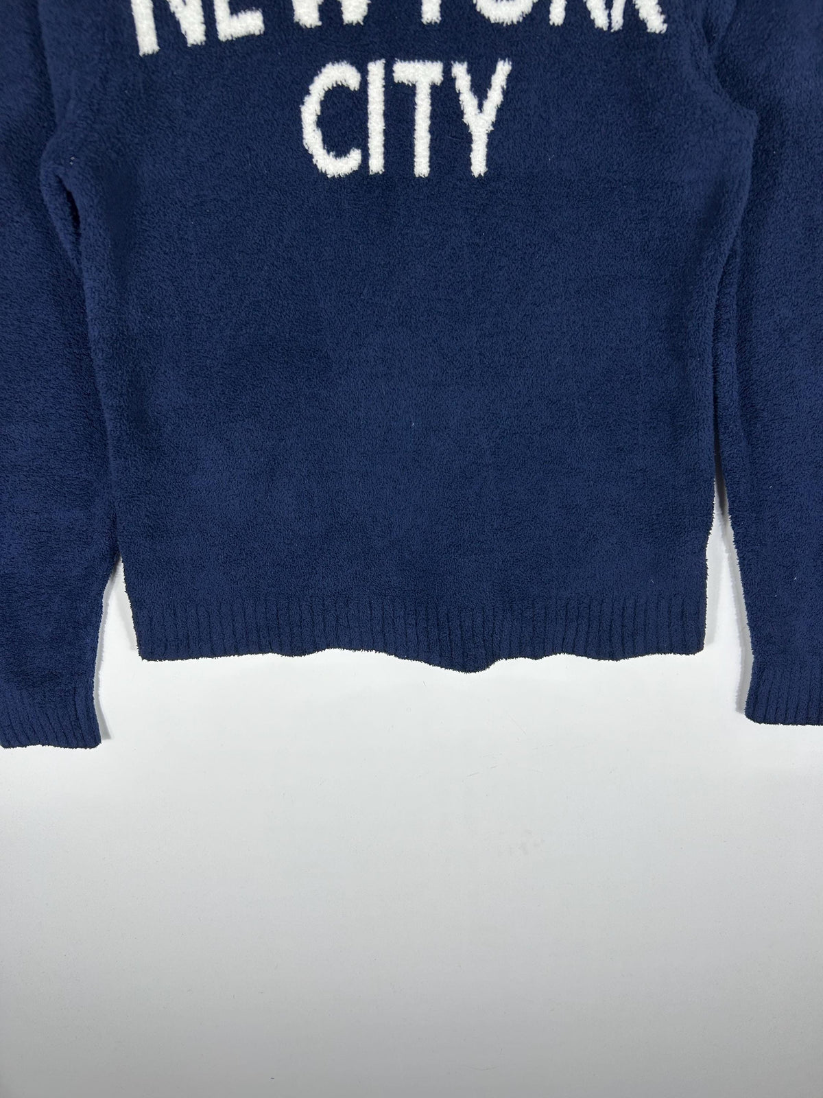 ABAHOUSE Navy NYC Boucle Knit Sweater: Fluffy Chenille Pullover (Size M)