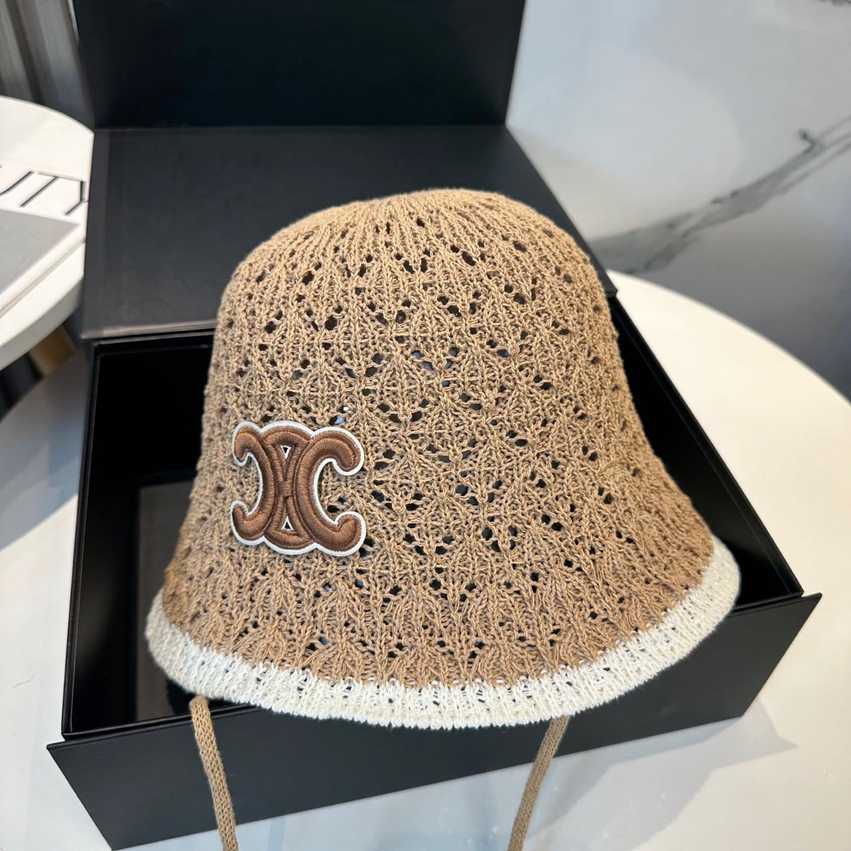 BUCKET HAT MODEL 652270 IN LIGHT BROWN CROCHET