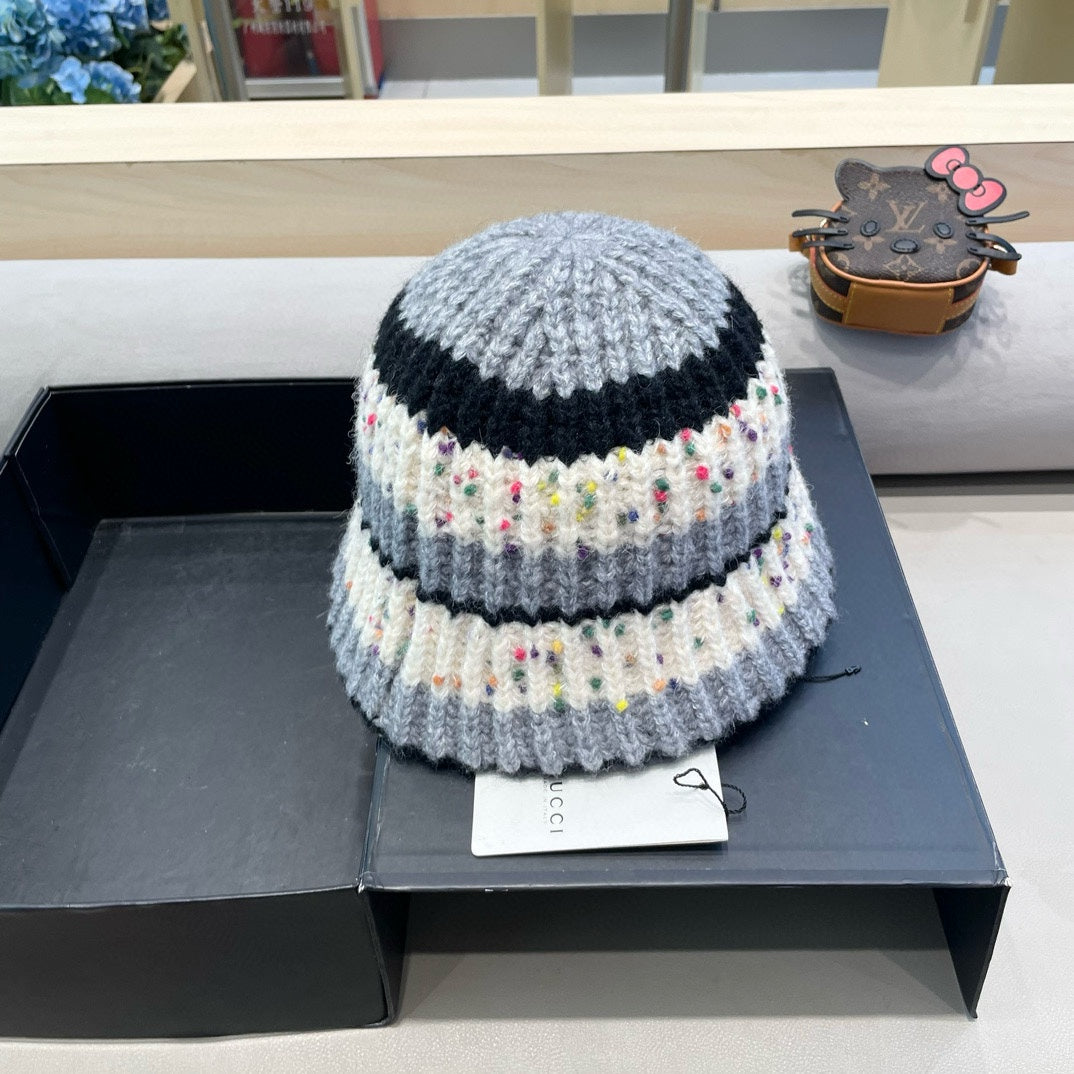 STRIPED KNITTED BUCKET HAT COLORFUL 428103