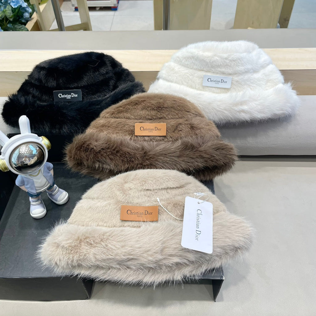BUCKET HAT IN BEIGE MINK FUR 433470