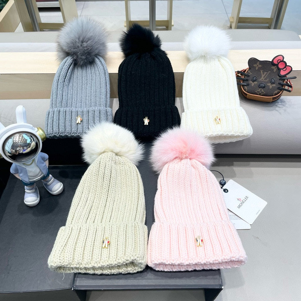 WOOL BEANIE WITH POM POM LIGHT PINK 435047