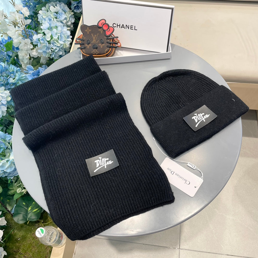 SET CLASSIC SCARF AND HAT IN BLACK RABBIT WOOL 434623