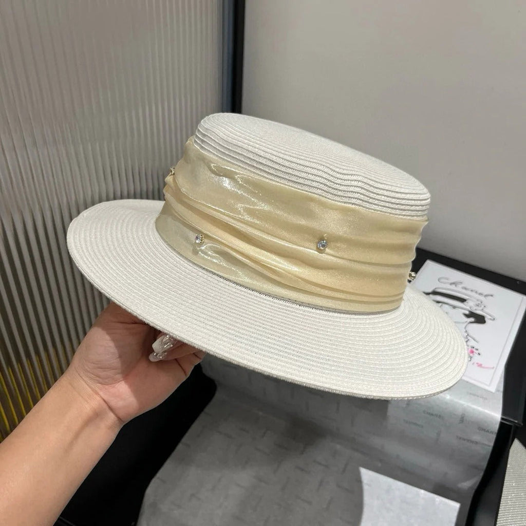 MM STRAW HAT IN WHITE WITH RHINESTONE EMBELLISHED